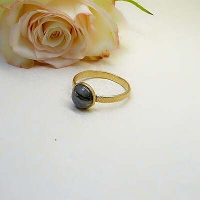 Silver ring - Labradorite