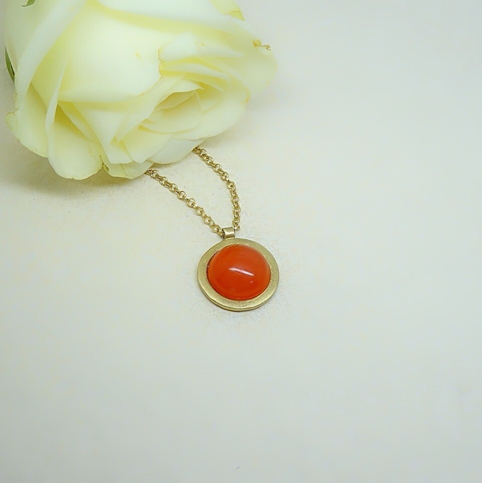 Gold plated silver pendant - Carnelian