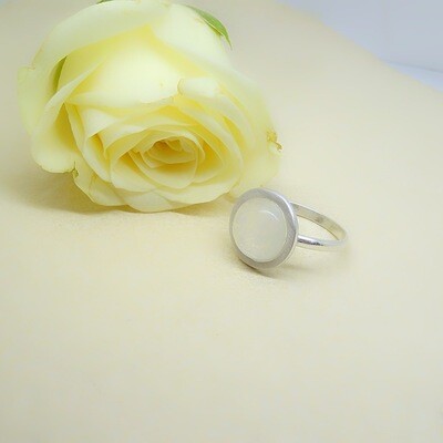 Silver ring - Moonstone