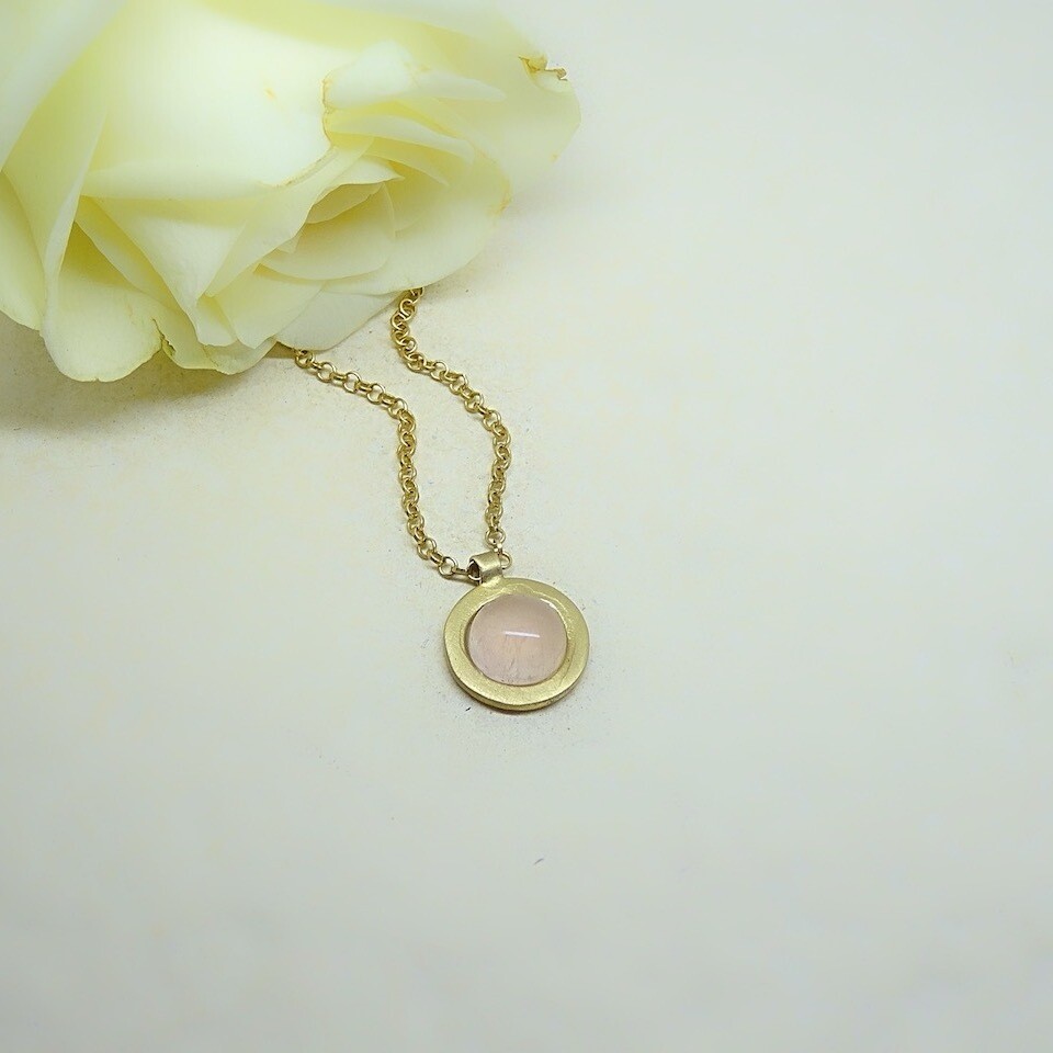 Gold plated silver pendant - Rose quartz stone