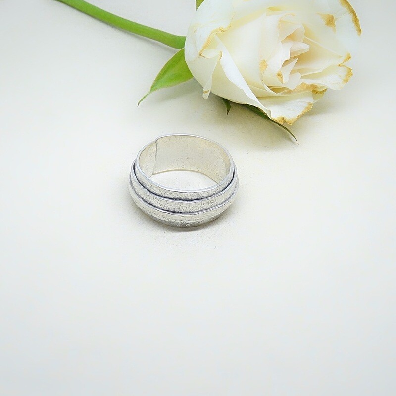 Zilveren ring - Hamer steenslag motief - Mannenring - Handgemaakt door Harry TiLLEY