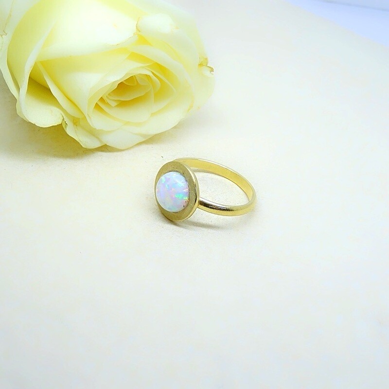 Vergulde ring - Witte Opaalsteen - Harry tiLLEY Juwelen