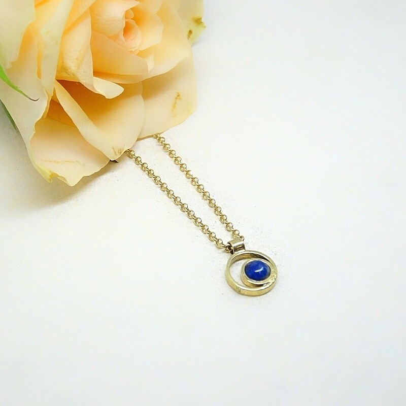 Verguld zilveren hanger - 
4mm Lapis Lazuli - Handgemaakt door juweel ontwerper Harry TiLLEY.