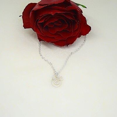 Zilveren hanger met roosje - La Vie En Rose - Harry TiLLEY Juwelen