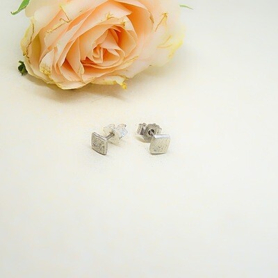 Silver stud earrings - Square shape - Harry TiLLEY Jewels