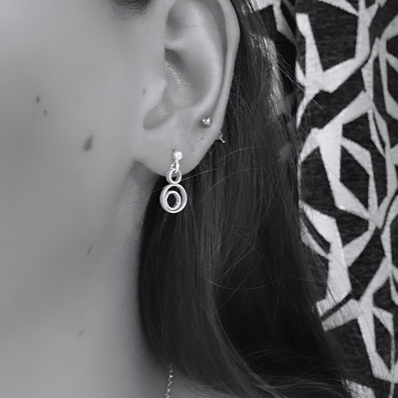 Tight cirkel earring studs