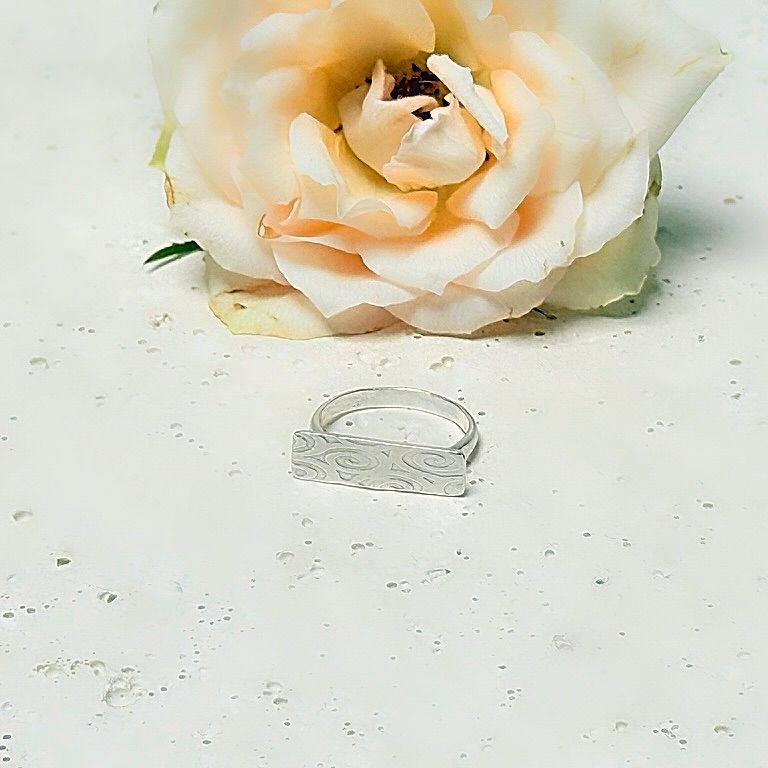 Silver ring - Curls