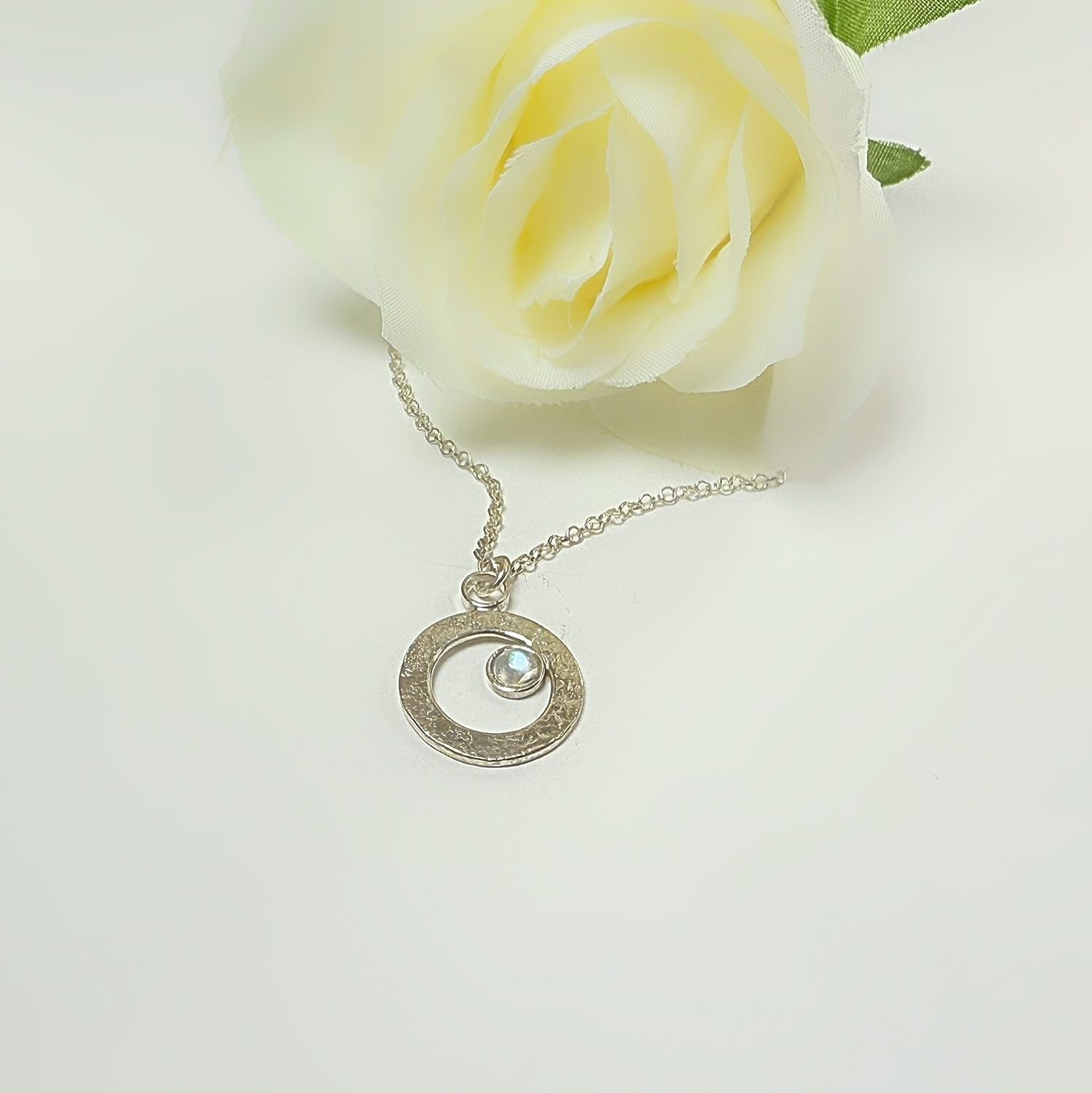 Silver pendant - Moonstone