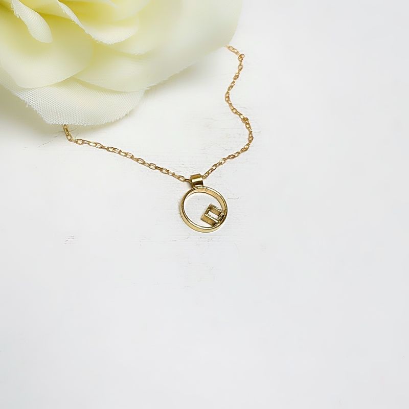 Gold-plated silver circle pendant with square