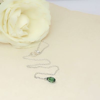 Long necklace with rose and Swarovski pearl.