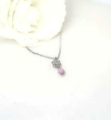 Small pendant with rose from our La Vie en Roze collection
