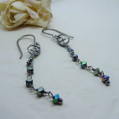 Silver earrings with Hematite pearls Silver earrings with Hematite pearls