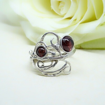 Silver ring - Garnet stones