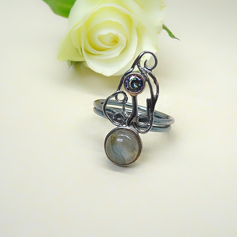 Silver ring - Labradoriet stones