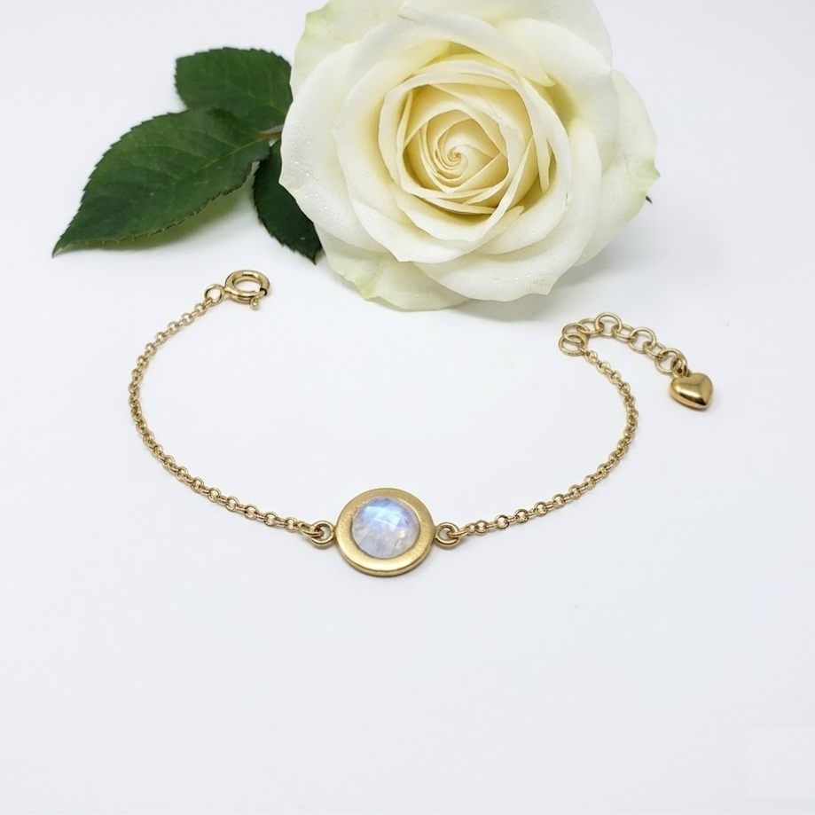 Gold plated silver bracelet - Moonstone