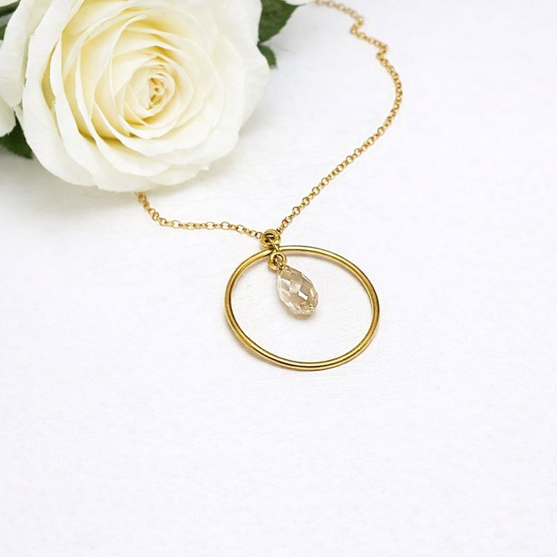 Gold-plated silver circle pendant with Swarovski stone
