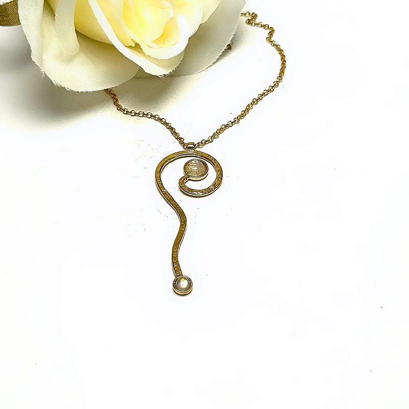 Wavy gold-plated silver pendant with natural stones