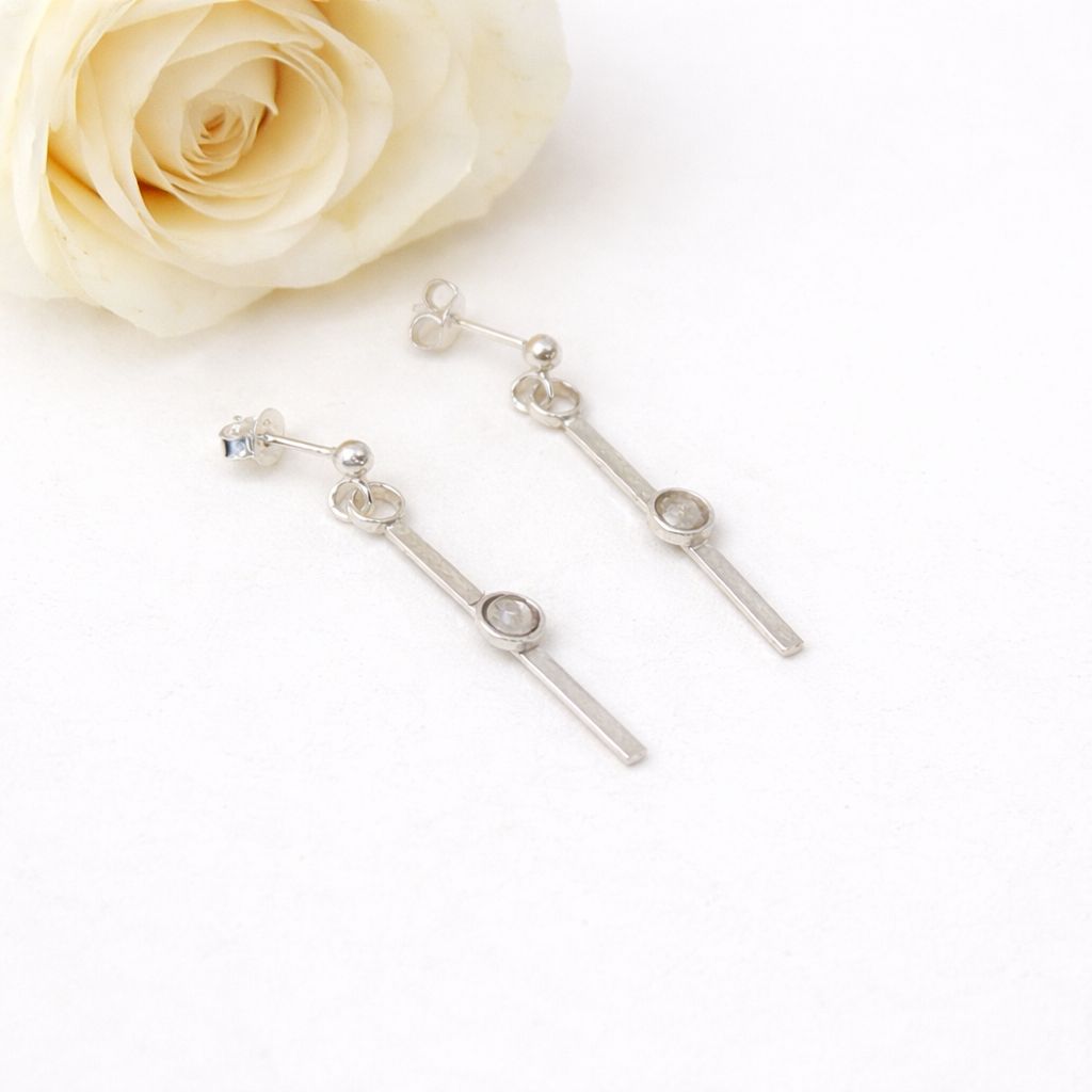 Silver earstuds - Moonstone