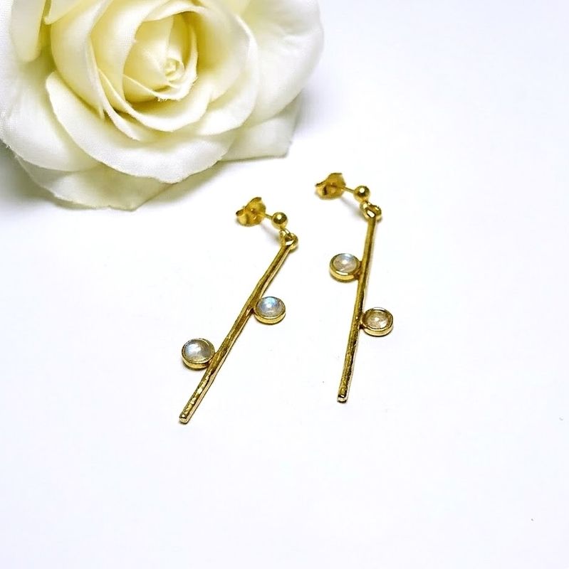 Sleek, straight stud earrings set with moonstones - Handmade by Harry TiLLEY