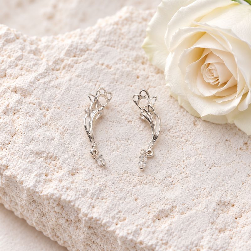 Silver stud earrings from the KRACHT collection - dedicated to Kaat Tilley