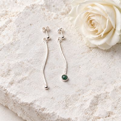 Stud earrings with organic shapes and aventurine stone
