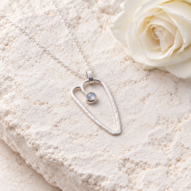 Original heart-shaped pendant with moonstone