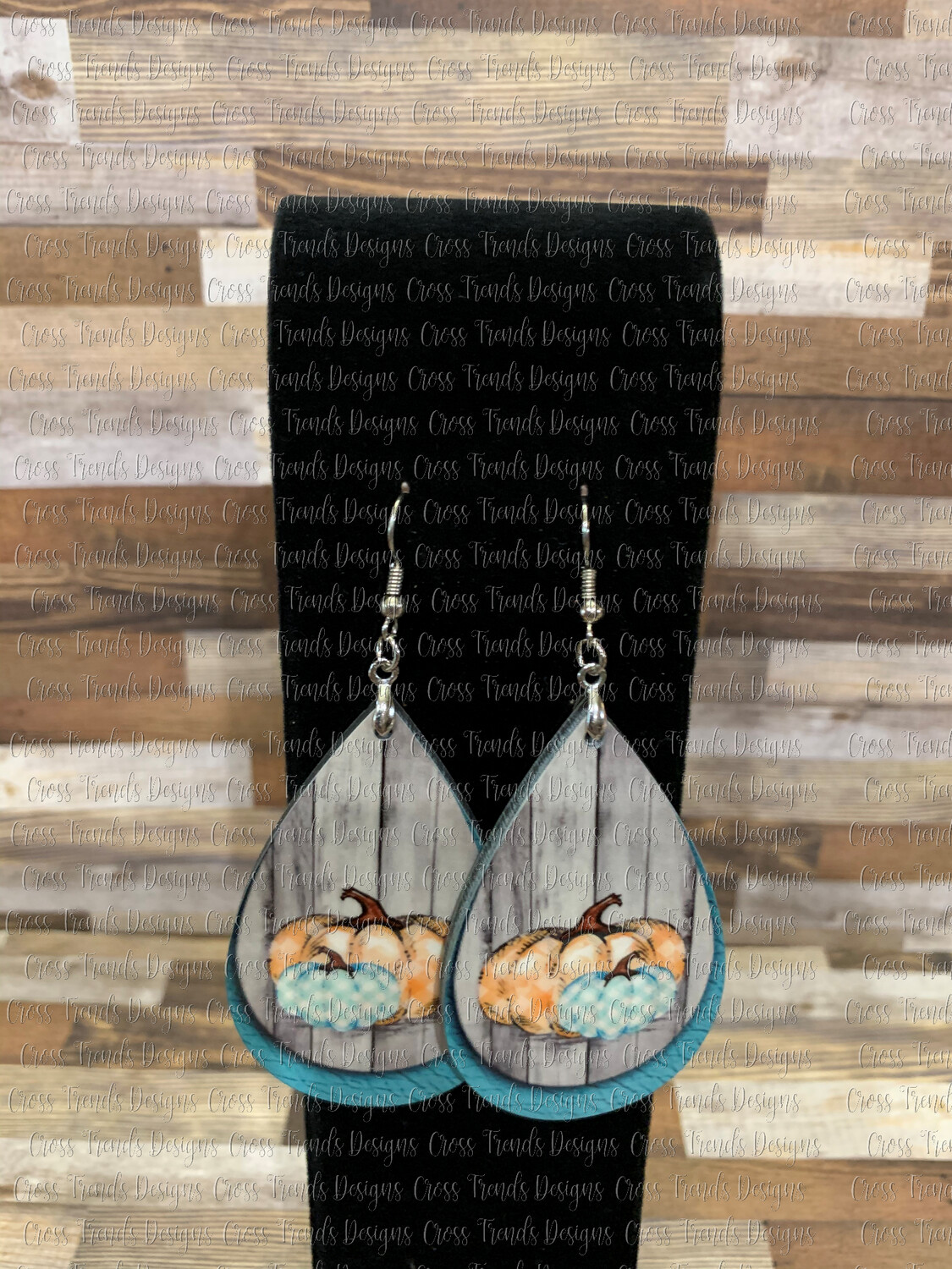 Beautiful Fall Pumpkins with Teal