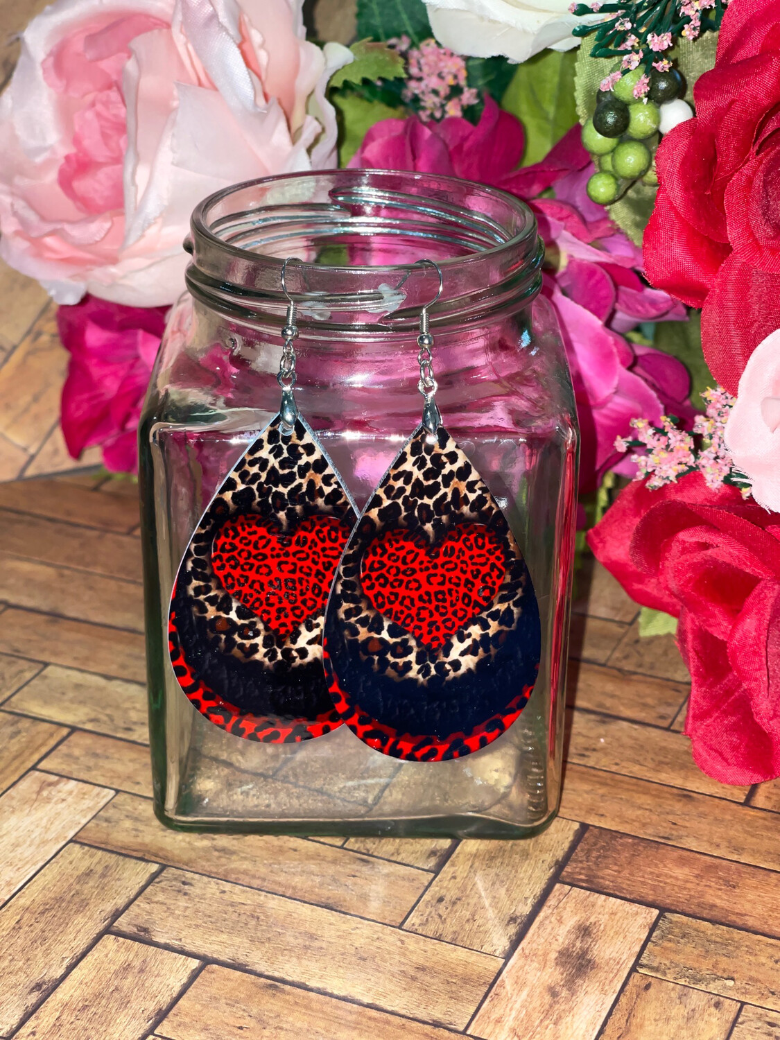 Cheetah &amp; Red Cheetah with Heart and Faux Glitter Edge.