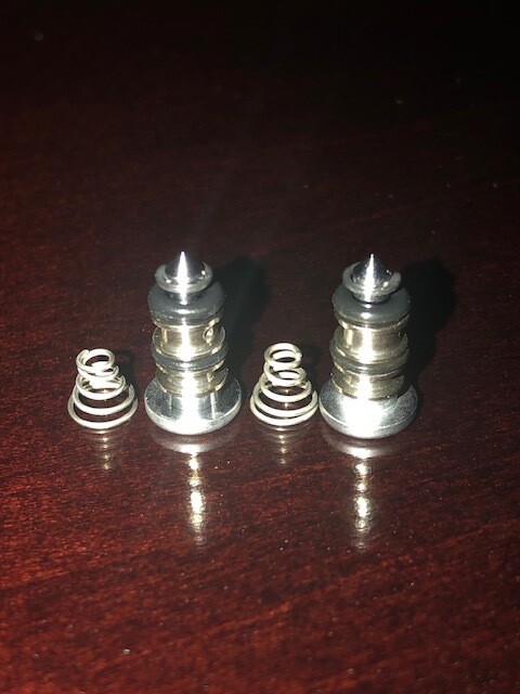 Quick-Clean Syringe Buttons with springs. Qty 2