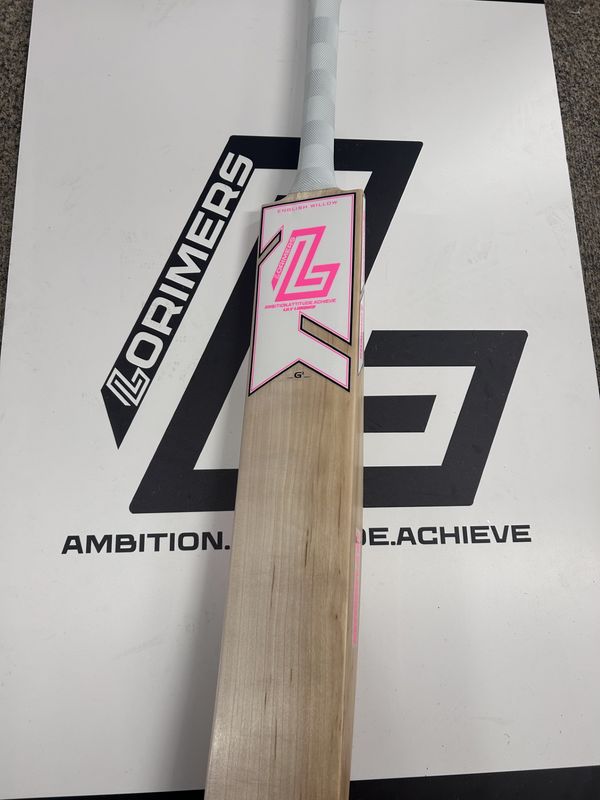 2026 Lily Lorimers Pro Players Grade 2 Cricket Bat Size SH 2026 Lily Lorimers Pro Players Grade 2 Cricket Bat Size SH