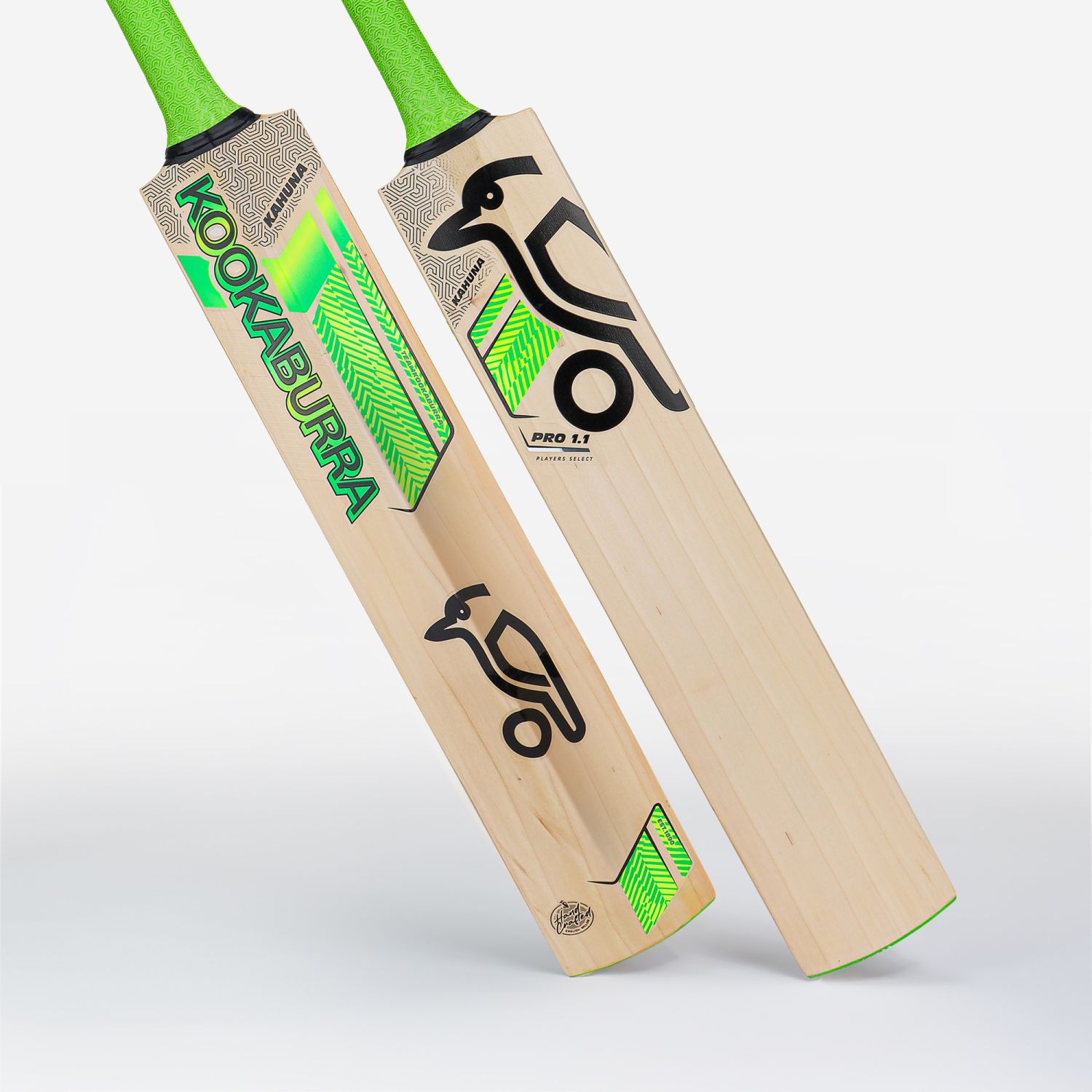 KAHUNA PRO 1.1 PLAYERS SELECT JUNIOR CRICKET BAT KAHUNA PRO 1.1 PLAYERS SELECT JUNIOR CRICKET BAT