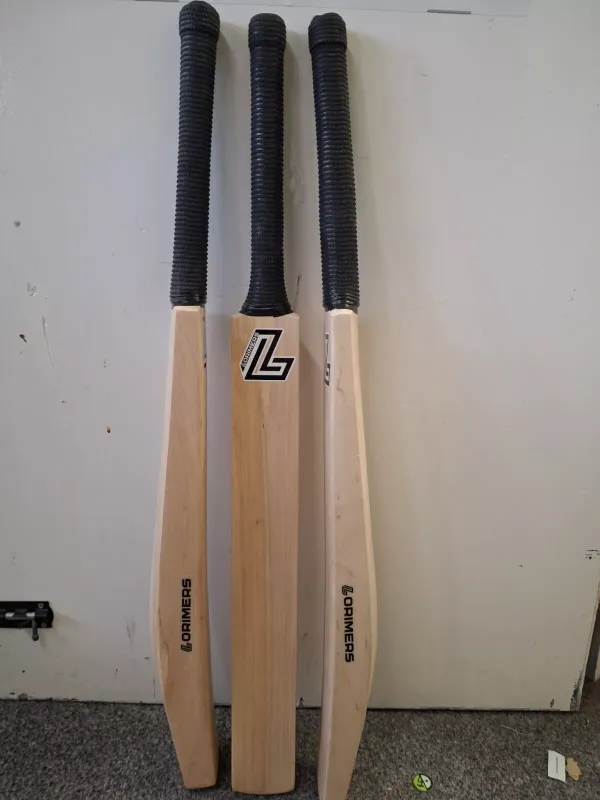 2026 Lorimers Cricket Junior Technique Narrow Eye In Training Bat 2026 Lorimers Cricket Junior Technique Narrow Eye In Training Bat