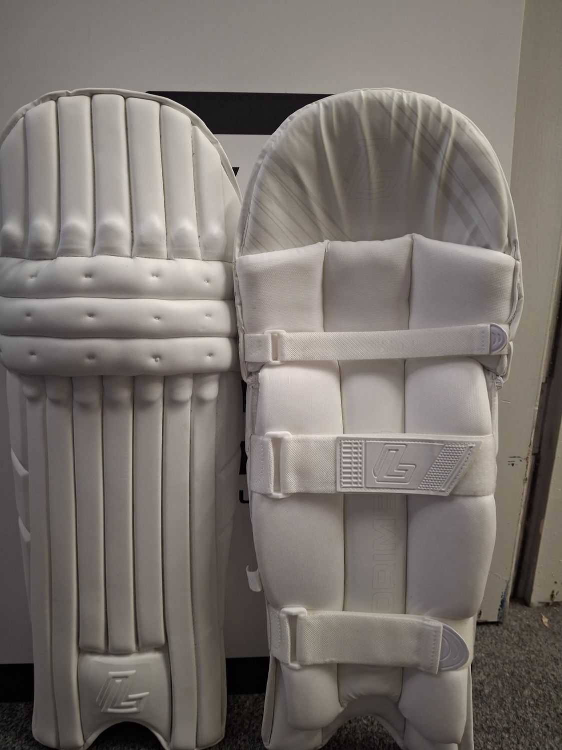 2026 Lorimers Cricket Pro Edition White Batting Pads 2026 Lorimers Cricket Pro Edition White Batting Pads