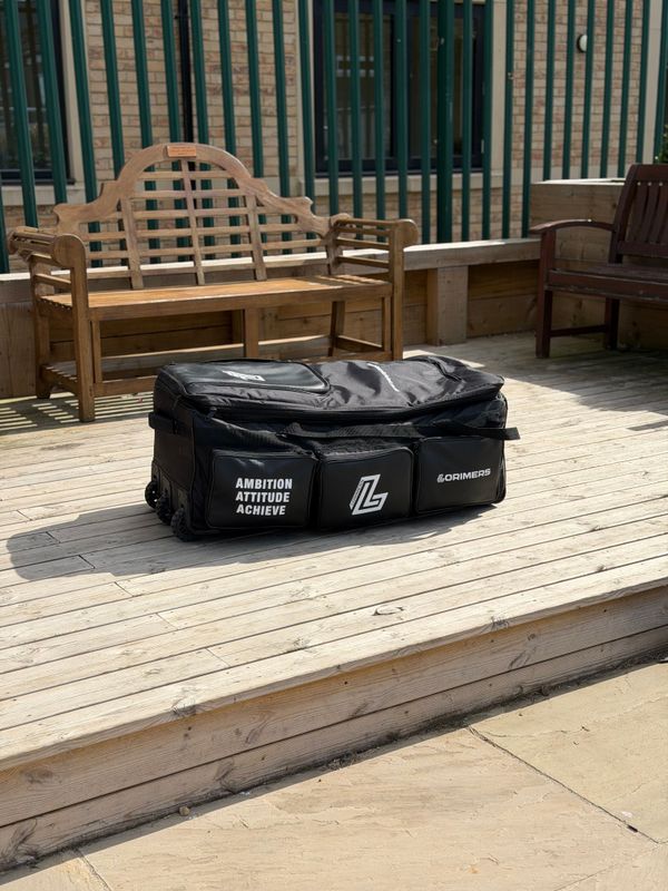 2026 Lorimers V2 Wheelie bag 95cm x 40cm x 37cm 2026 Lorimers V2 Wheelie bag 95cm x 40cm x 37cm