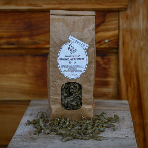 Emmentaler Bio Suisse UrDinkel - Krausenudeln mit Brennesseln Emmentaler Bio Suisse UrDinkel - Krausenudeln mit Brennesseln