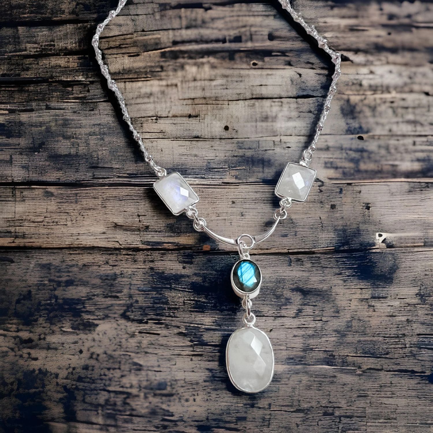 Raza Necklace, Color: Moonstone/Labradorite