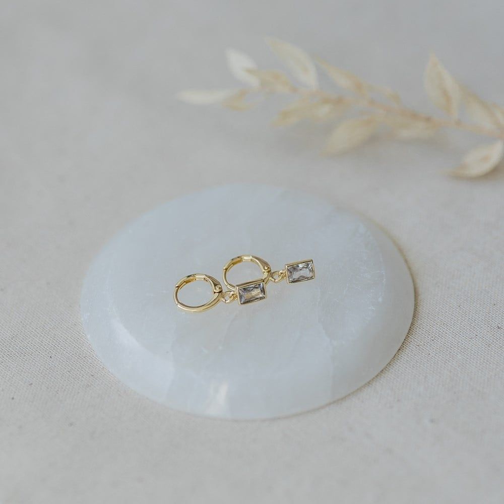 Shine Hoops, Color: Gold, Stone: Clear