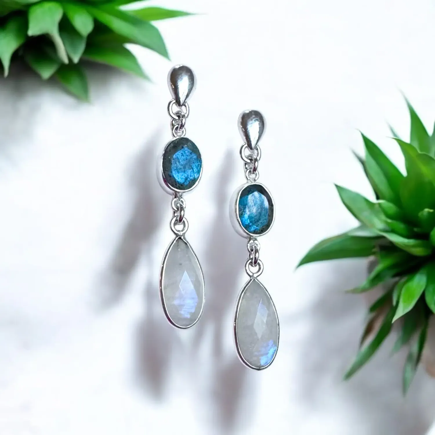 Shania Earrings 