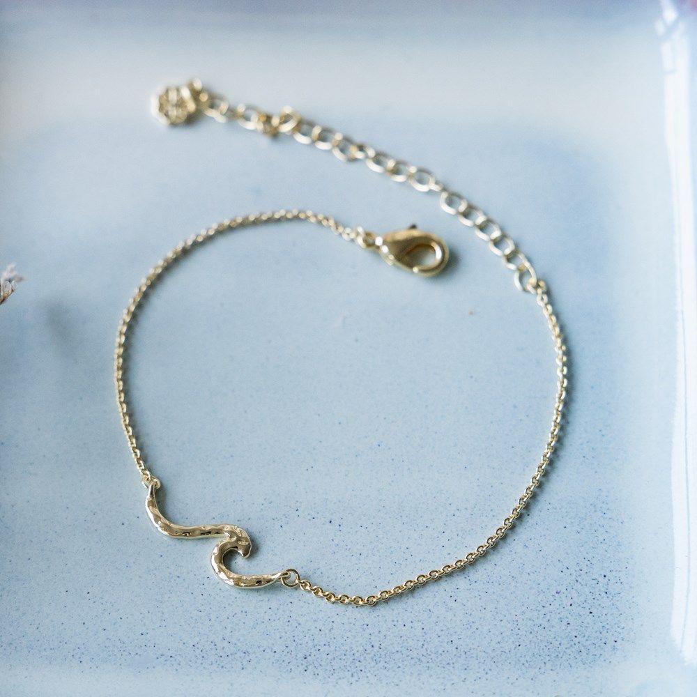 Tiny Wave Chain Bracelet, Color: Gold