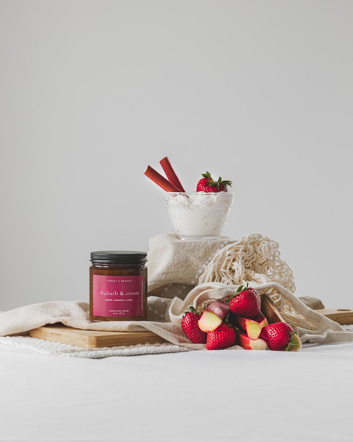 Rhubarb &amp; Cream Wooden Wick Candle
