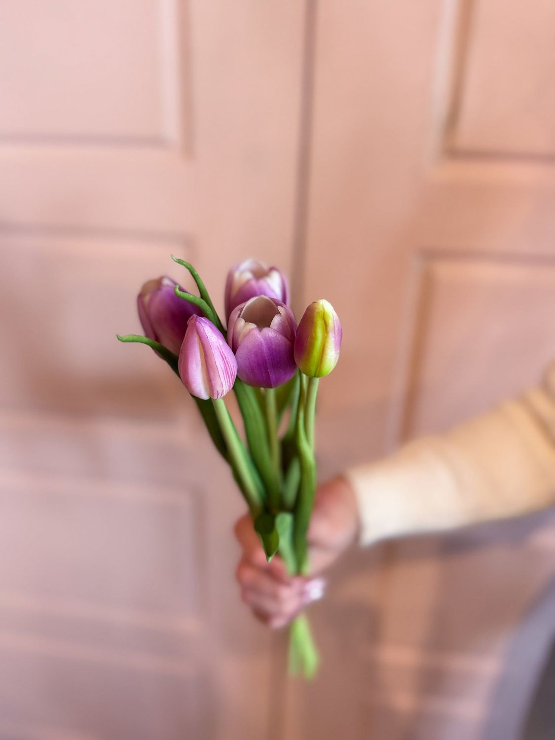 Fresh Touch Large Tulip Bundle Lavender
