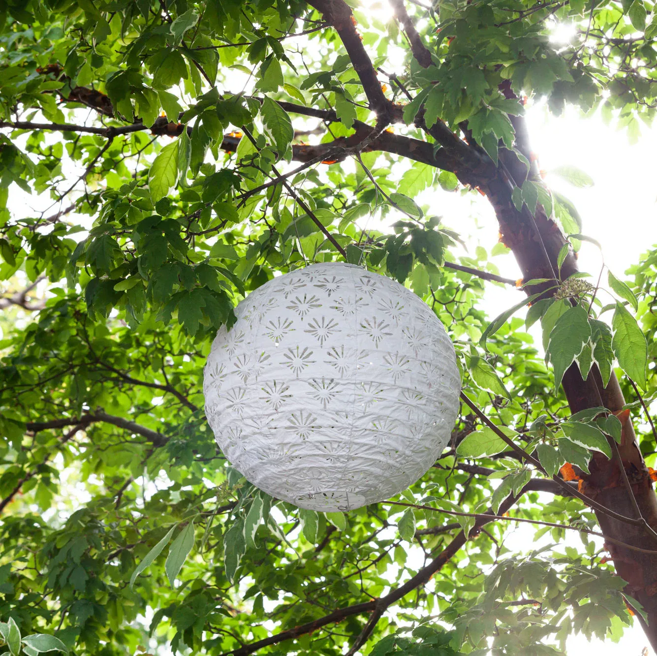 Soji Stella Deco Globe 12" Solar Lantern