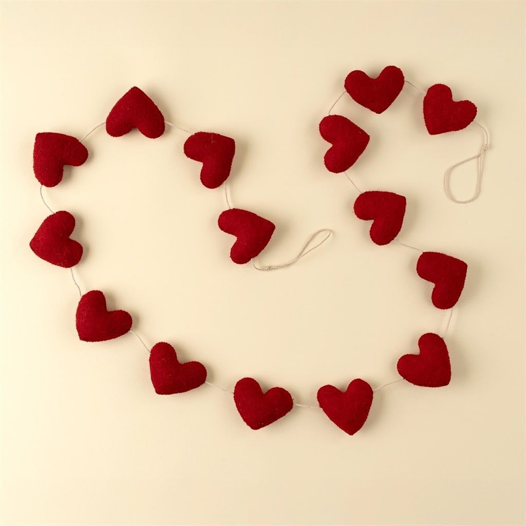 Red Heart Felt Garland