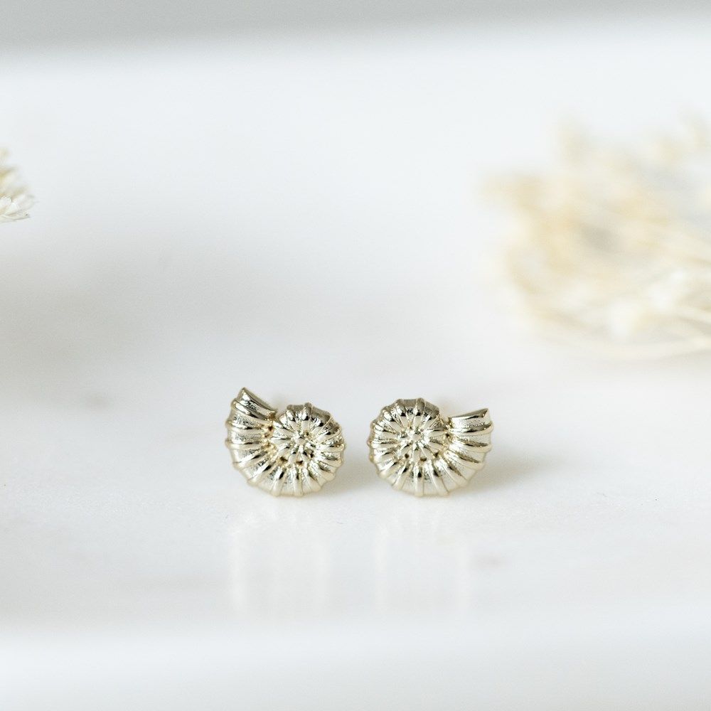 Swirl Studs