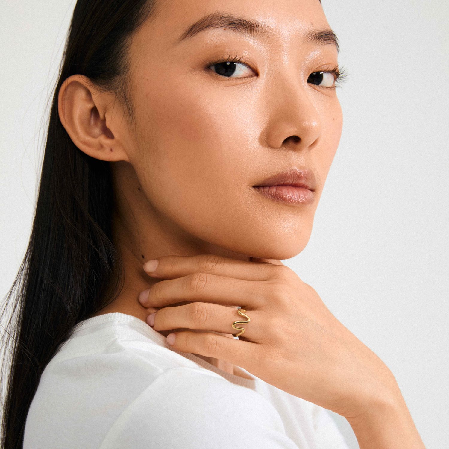 Lulu Wavy Stack Ring