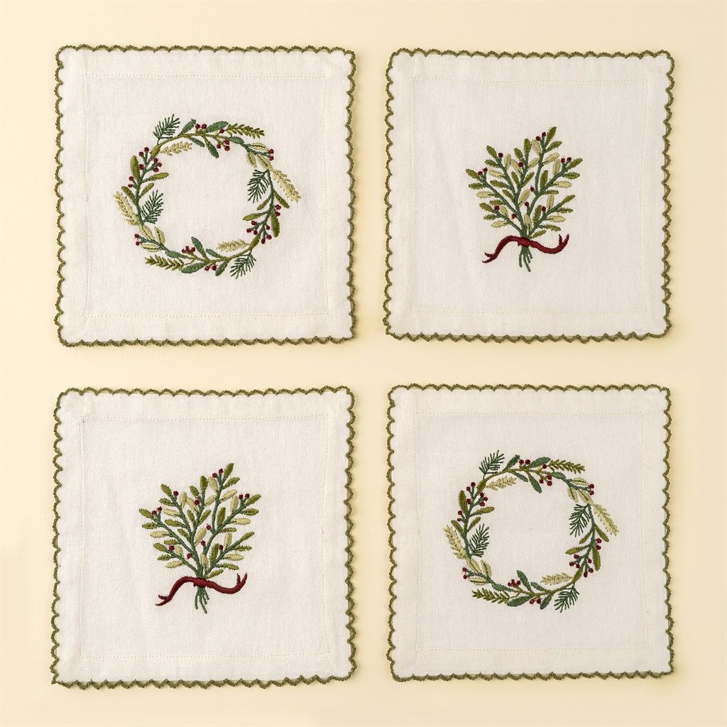 Embroidered Mistletoe/Wreath Cocktail Napkins S/4