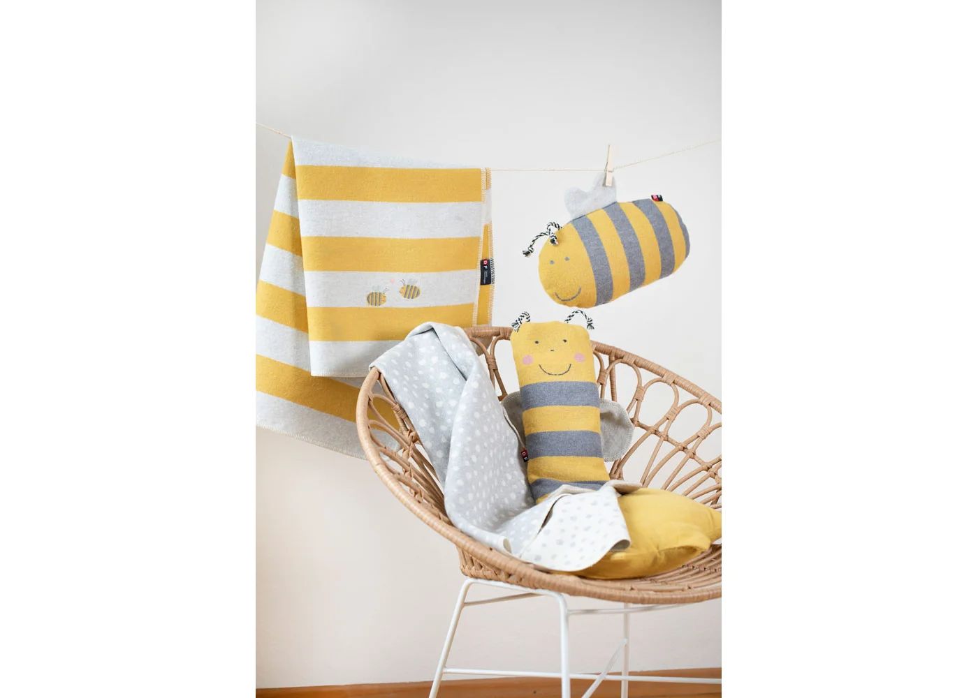 JUWEL Stripe Yellow/Grey Bee Baby Blanket 90x70cm