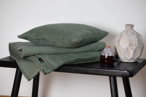 CORDI Green Plaid "solid" Throw 200 x140 cm