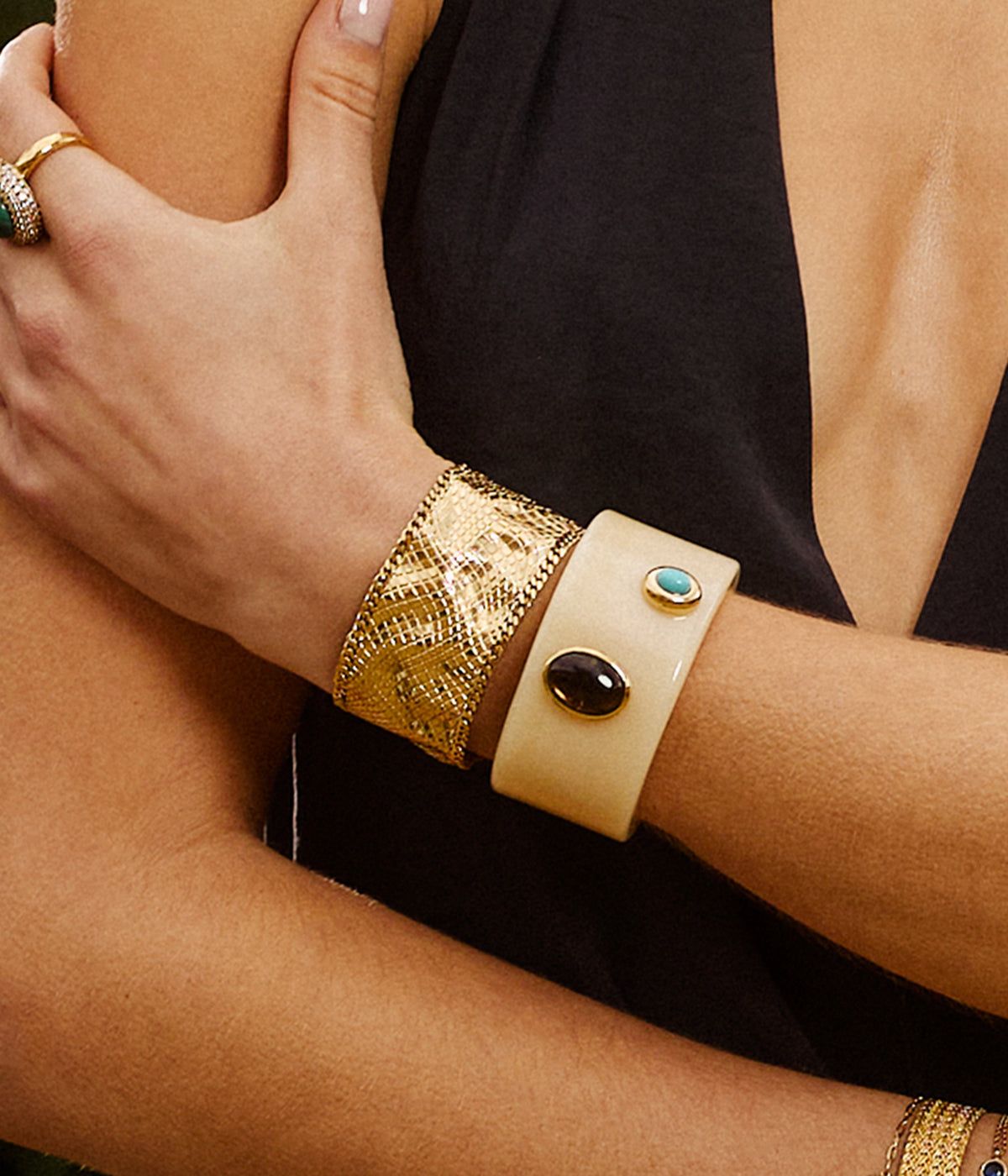 Lomas bracelet - gold-plated steel, green acetate, stones