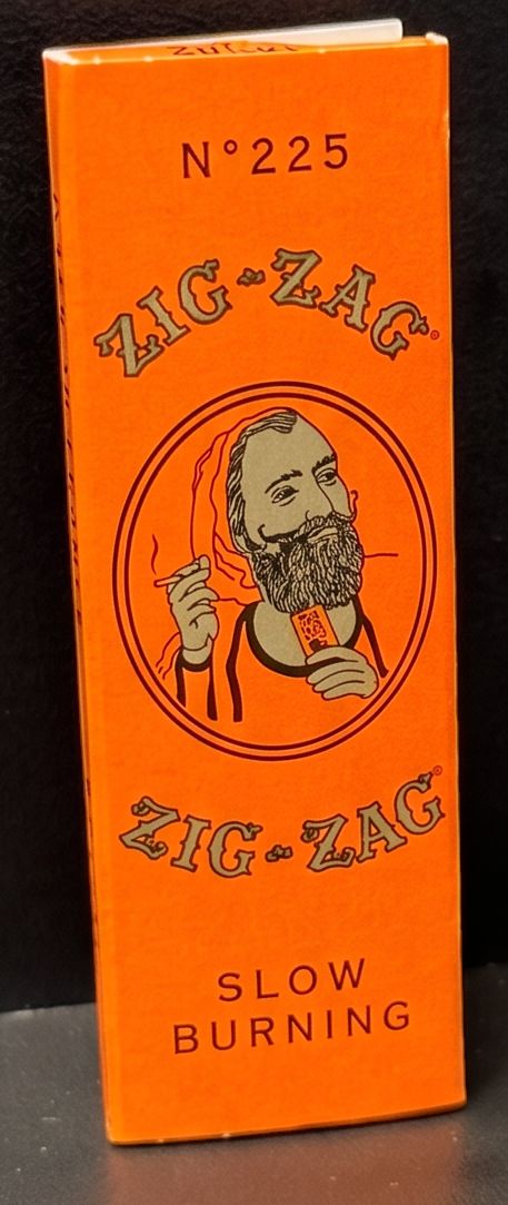 Zig Zag Paper Orange 1 1/4